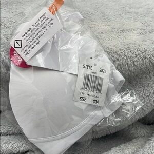 White maiden form Intimate Bra size 30A